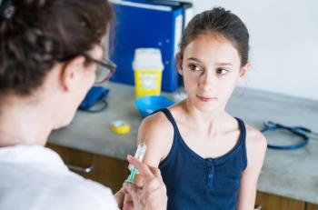 Vaccination hors Covid pour les 11-16 ans en officine : quid de la facturation ?
